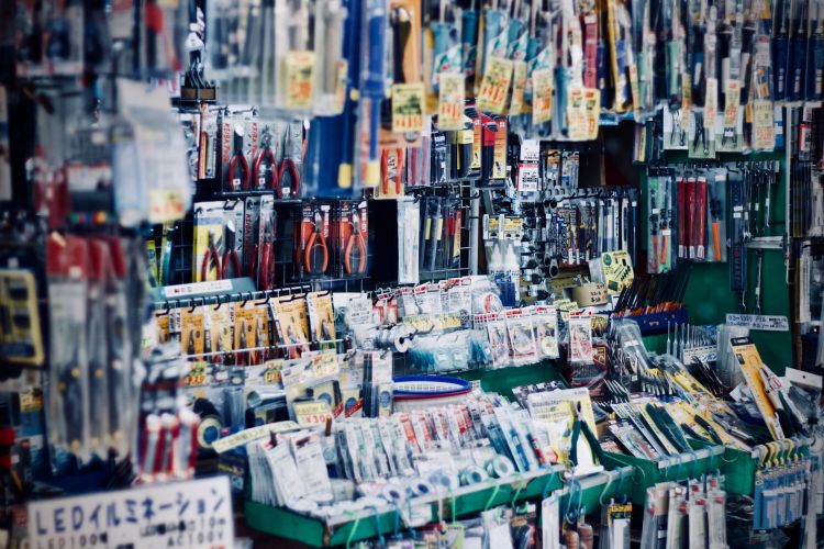 Hardware Tools Business: Importing with We Do Import 1 Hardware Tools Business: Importing with We Do Import 1