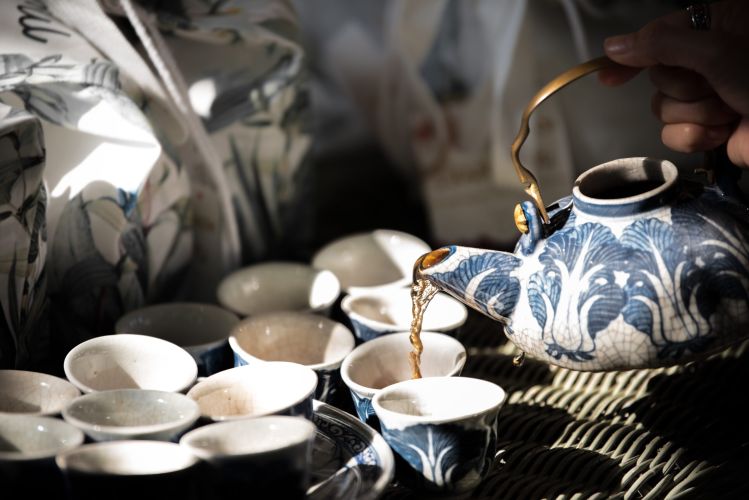 Chinese Ceramics: Exquisite Imports with We Do Import 1 Chinese Ceramics: Exquisite Imports with We Do Import 1